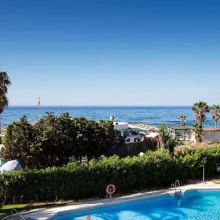 Apartman Sea Front In