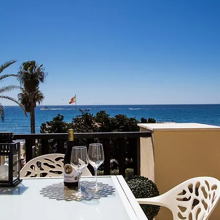 Apartamento Sea Front In