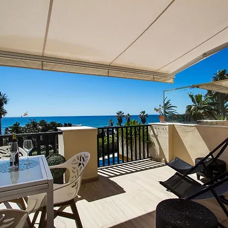 Sea Front In Apartment *