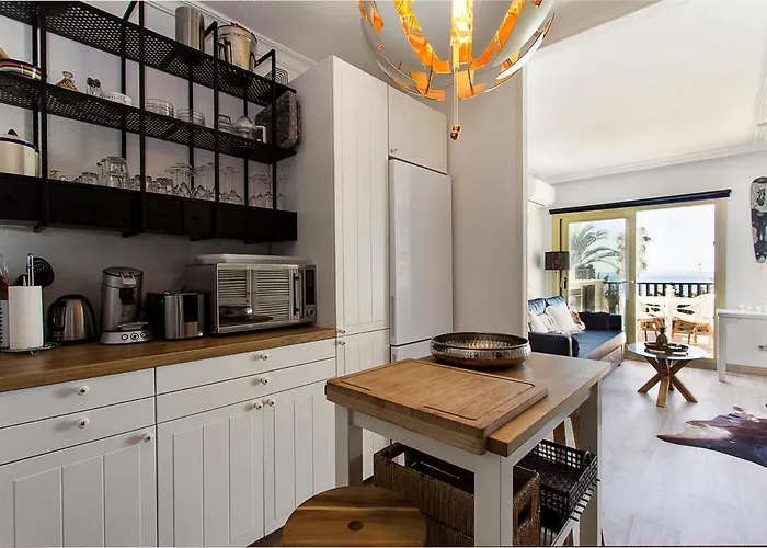 Sea Front In Apartment *