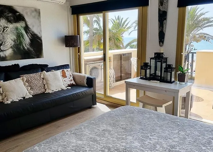 Sea Front In Apartment *