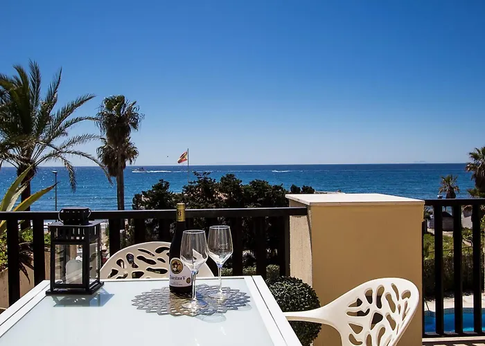 Apartment Sea Front In